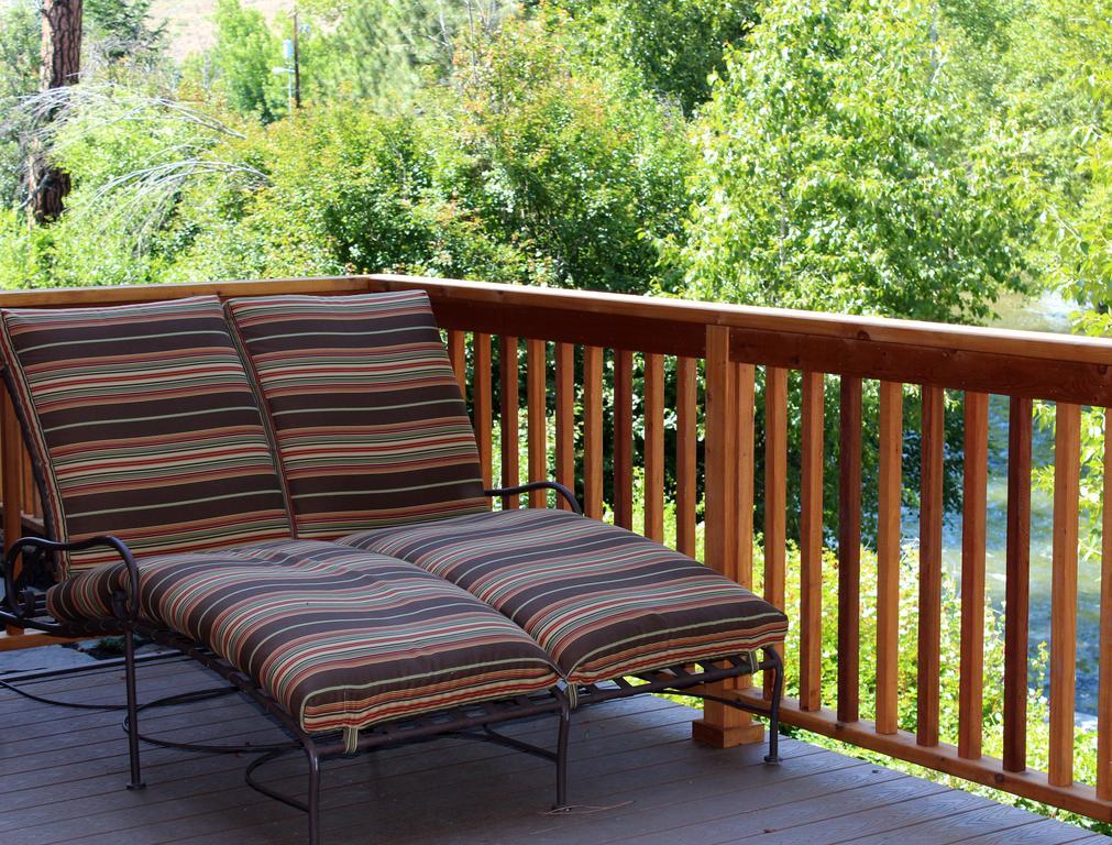 Twisp River Suites Exterior photo